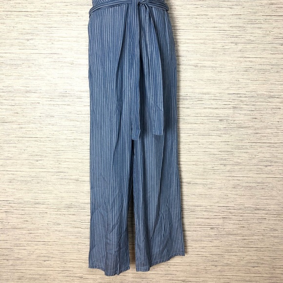 Striped Chambray Sleeveless Jumpsuit Keyhole NWT - Picture 4 of 7